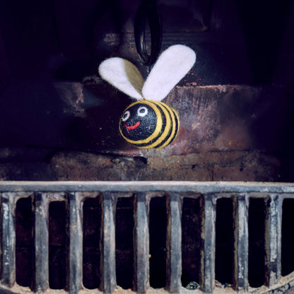 Felt So Good Bee Hanging Decoration